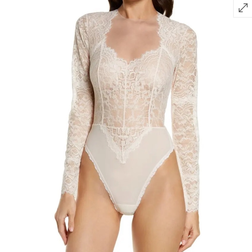 NWT Monique Lhuillier X hanky panky Lace Bodysuit Blush